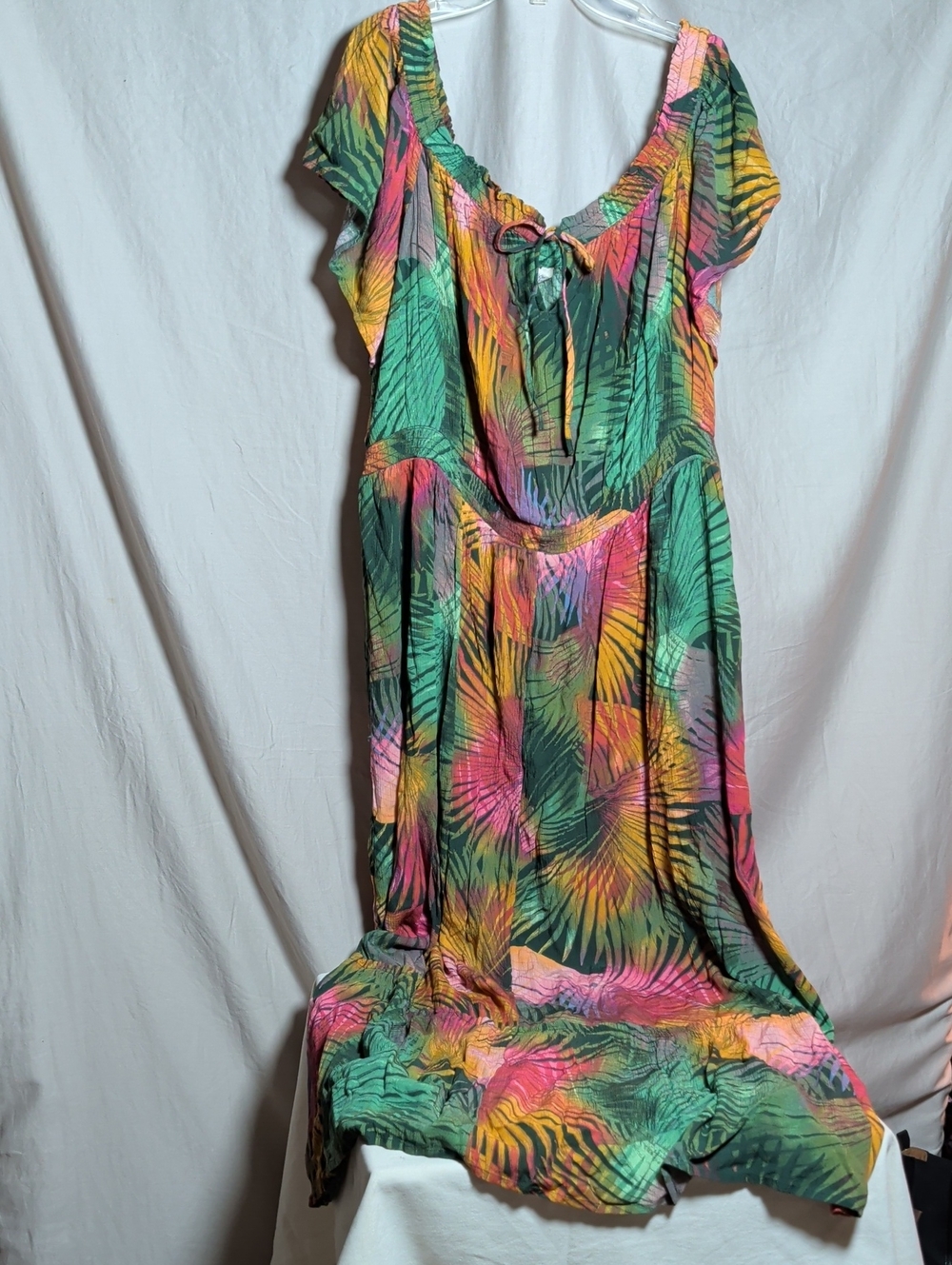Green Tropical Tie-Front Maxi Dress with Pink & Yellow Accents Cool Fall Fashion